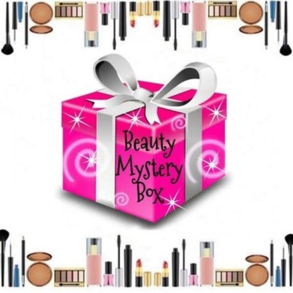Beauty Mystery Box Makeup Skin Hair Nails - Picture 1 of 15